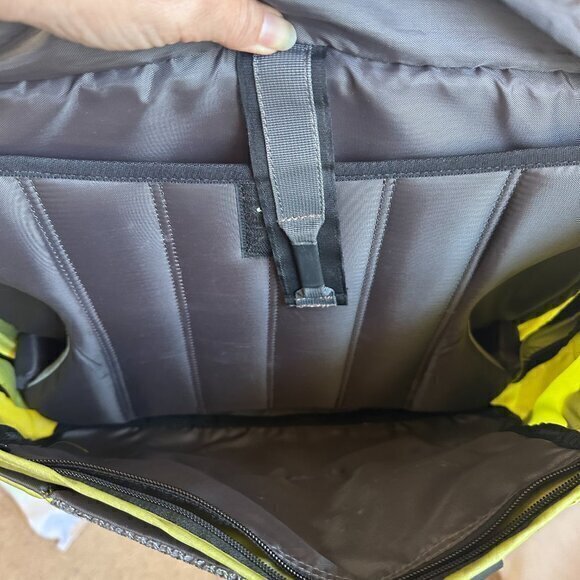 Kelty Green Messenger Bag‎ Crossbody Treble Briefcase laptop padded - Picture 6 of 7